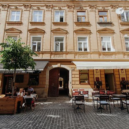 Apartment On Lesi Ukrainky Lemberg Exterior foto